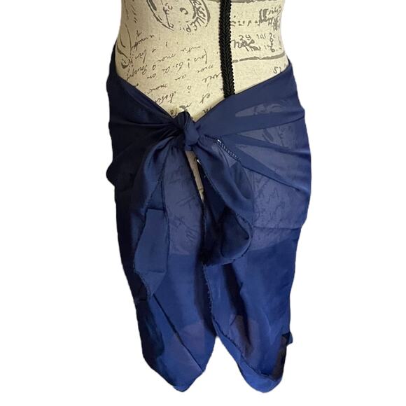 Blue Semi Sheer Women's Short Sarong Beach Swim Pool Cover Up One Size - Picture 2 of 3